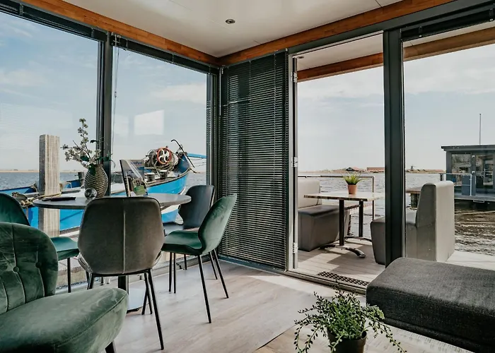 De Meerparel-1 By Interhome Vakantiepark